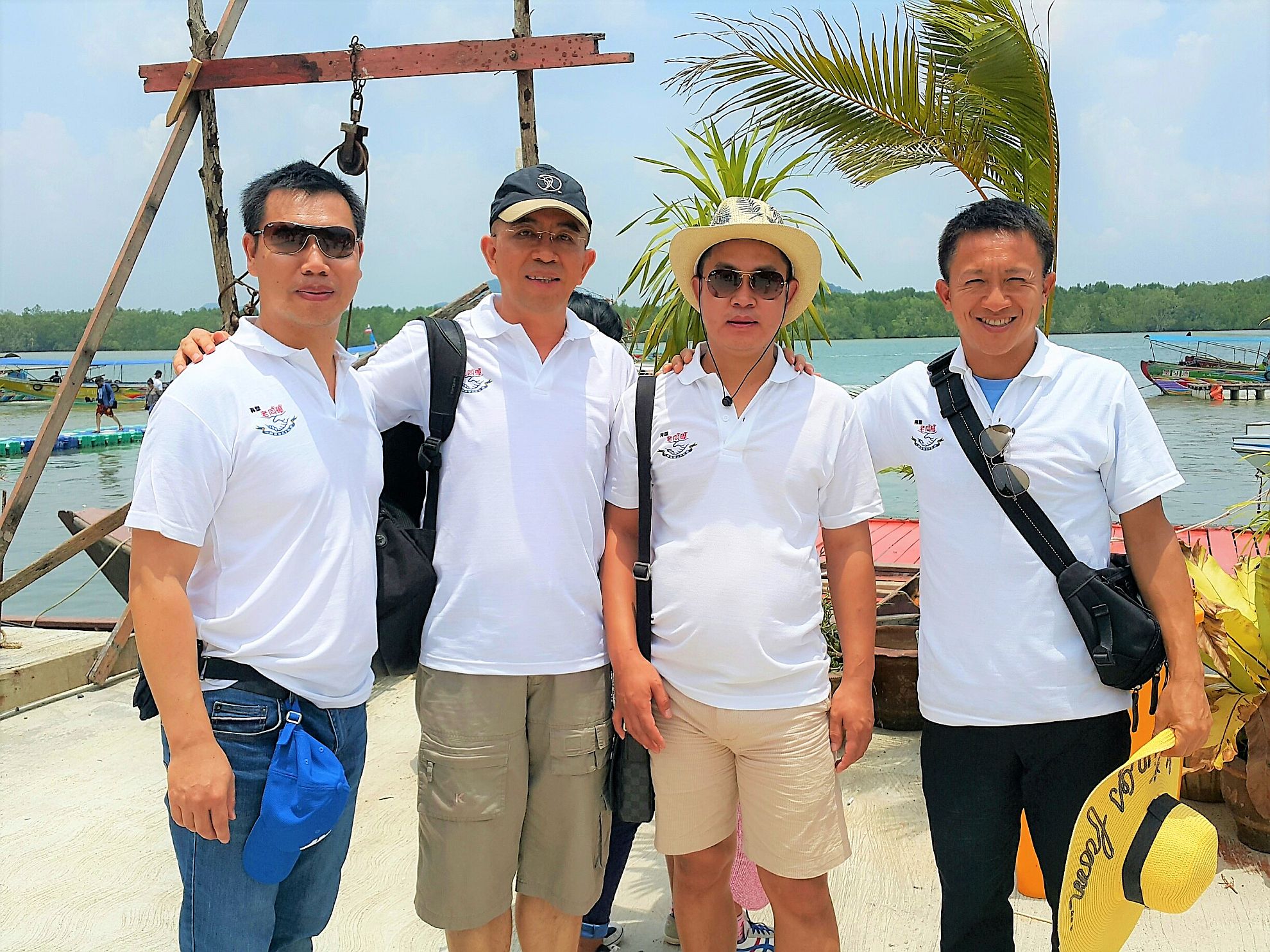 廿多年前的初中生已是事業有成的大丈夫了