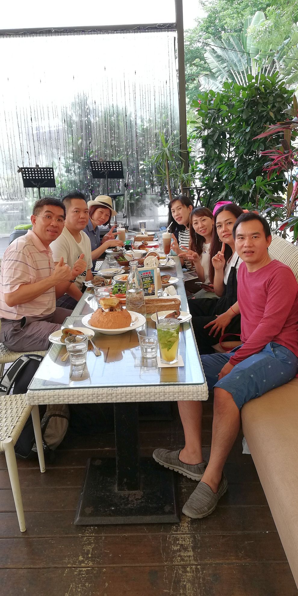 一新中學第26屆同學聚首於台北