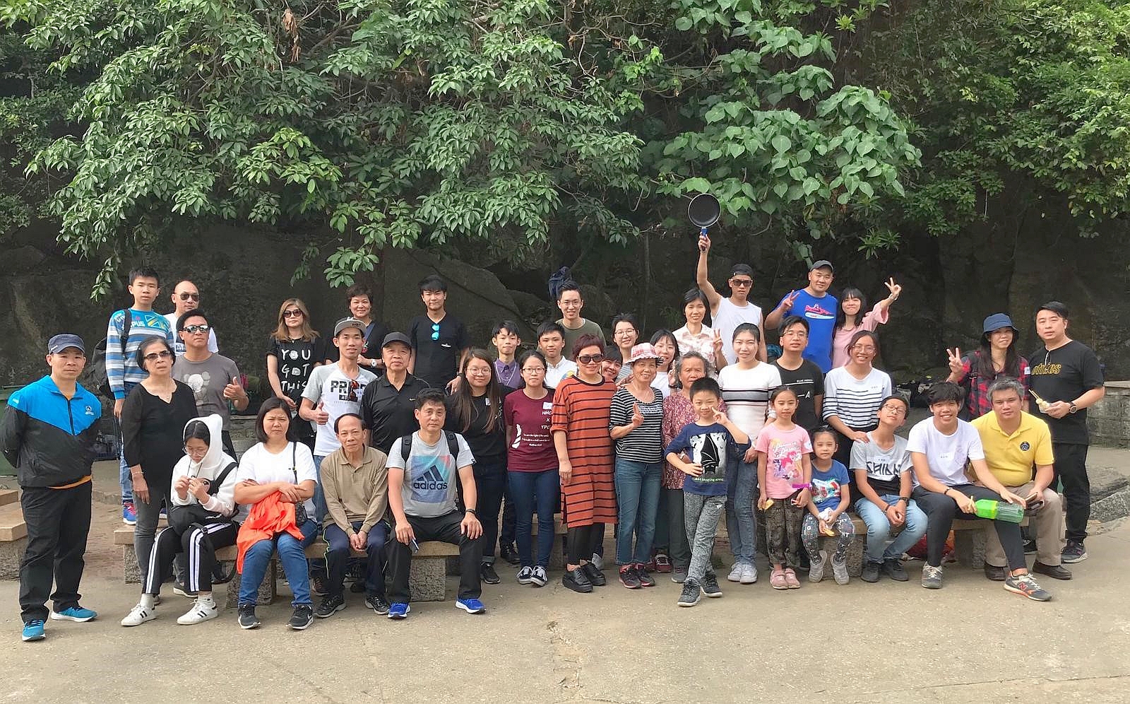 黑沙海灘郊野公園舉行戶外福音主日崇拜及燒烤活動